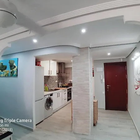 ホームステイ Gran Via